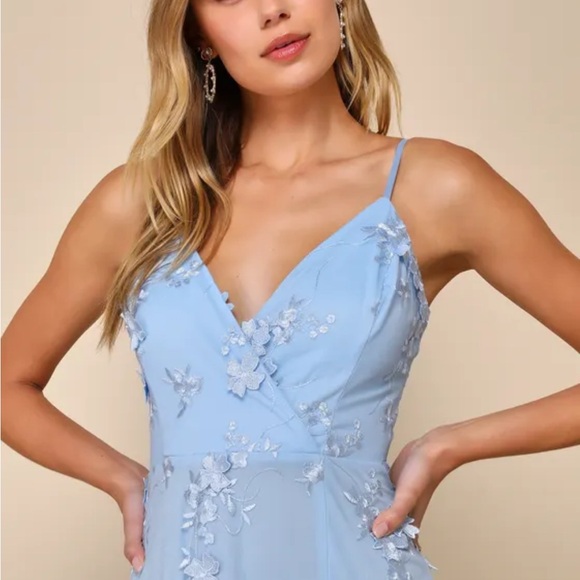 Lulu's Rare Presence Powder Blue 3D Floral Surplice Maxi Dress,Size XL,NWT - Picture 5 of 12